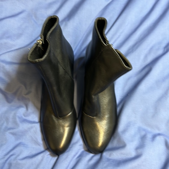 DKNY leather boots - Picture 2 of 4